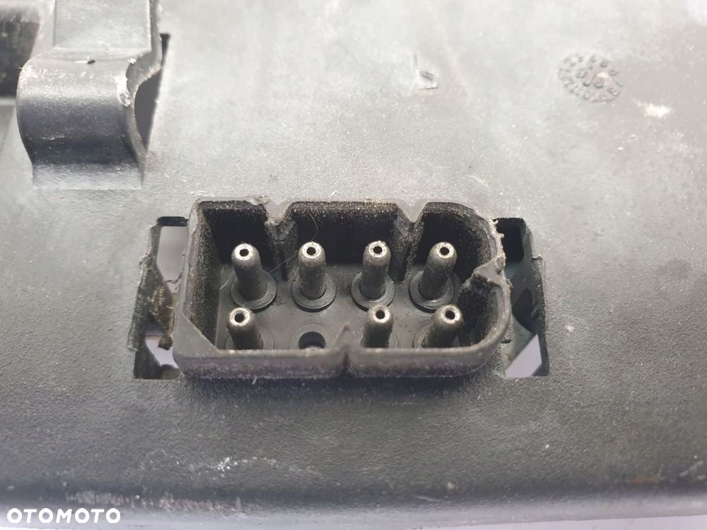 BMW E39 sedan WKŁAD TYLNEJ LAMPY Lewy tył kierowcy 8363565 - 2