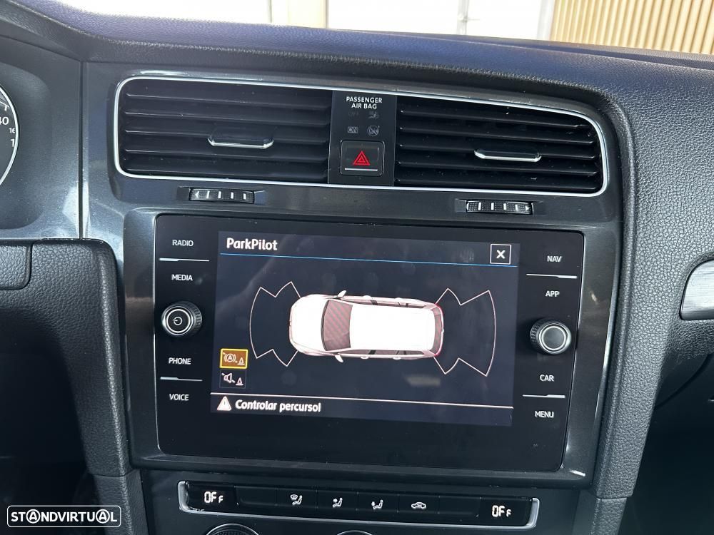 VW Golf Variant 1.6 TDi Confortline - 4