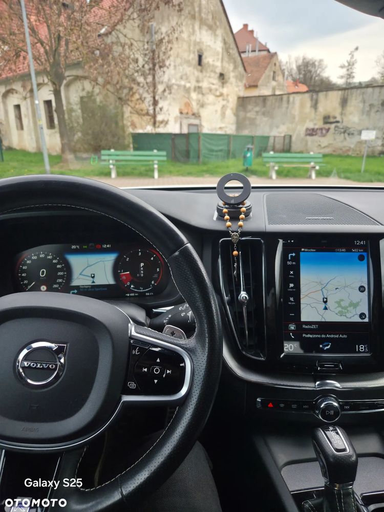 Volvo XC 60 D4 R-Design - 16