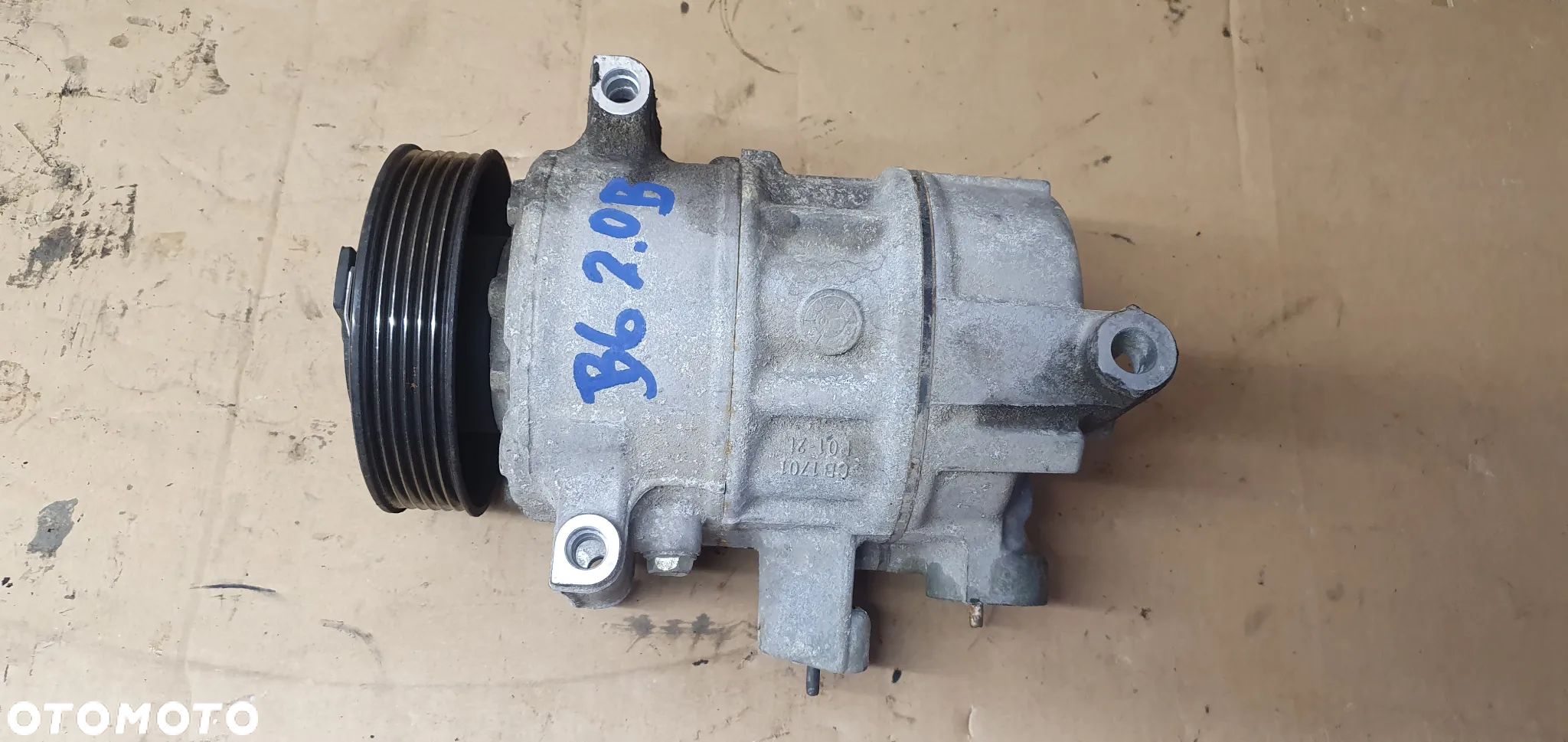 Sprężarka pompa klimatyzacji klimy VW Passat B6 2.0 FSI 5N0820803C - 1