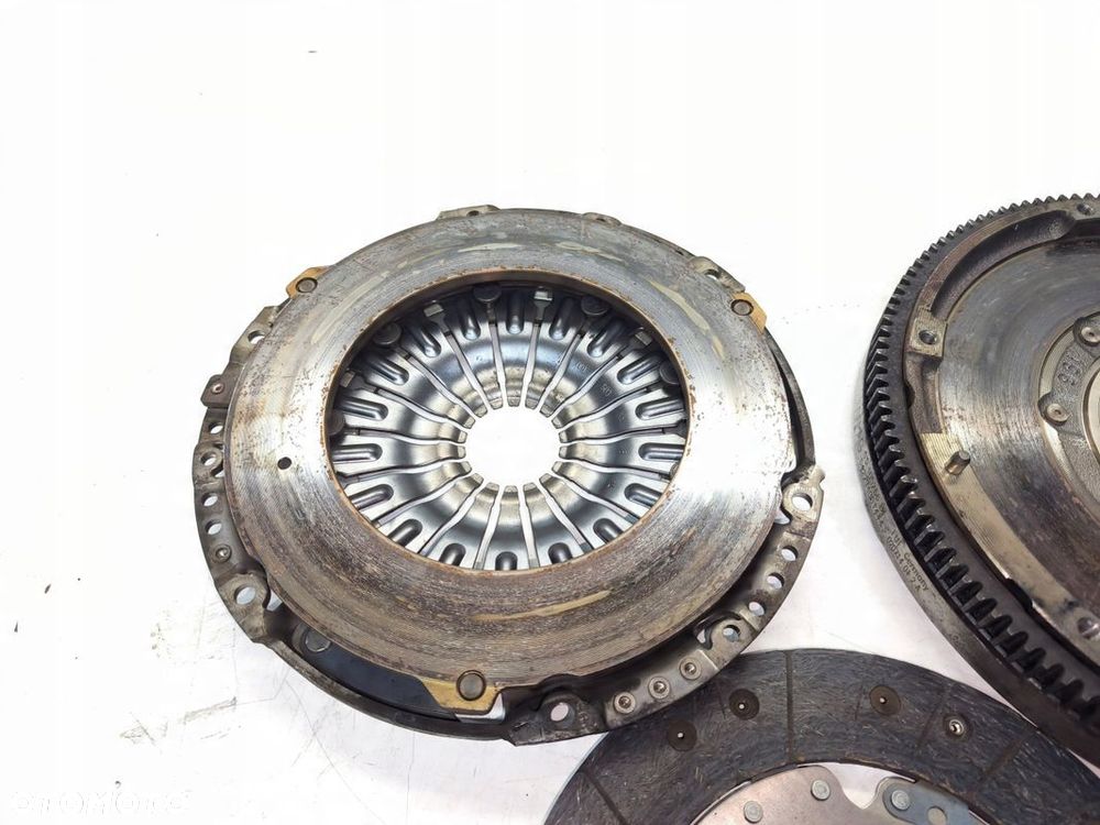 KOŁO DWUMASOWE DWUMAS AUDI VOLKSWAGEN SEAT SKODA 1.6 TDI 03L105266BT - 4