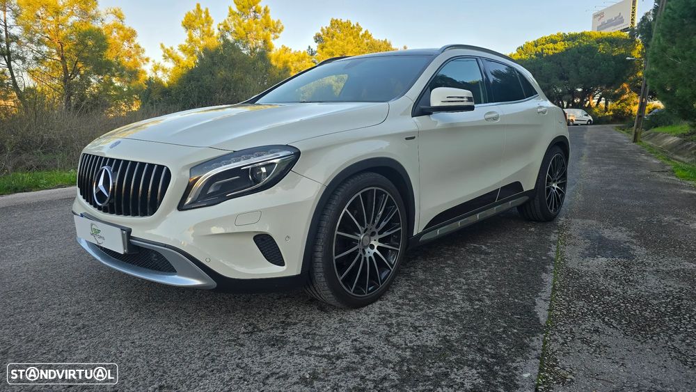 Mercedes-Benz GLA 180 - 11