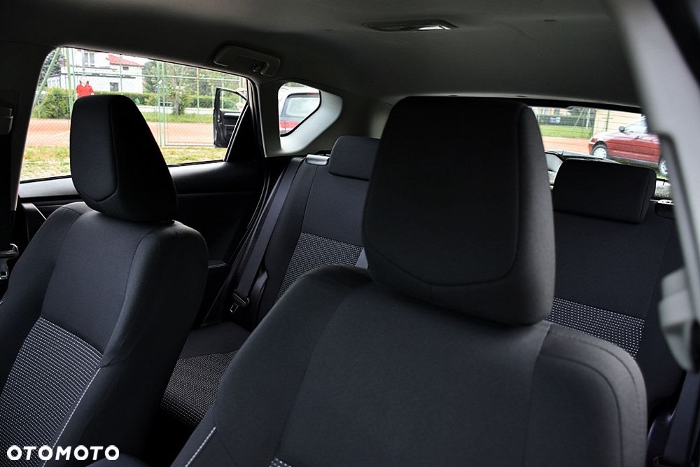 Toyota Auris 1.6 Executive - 37