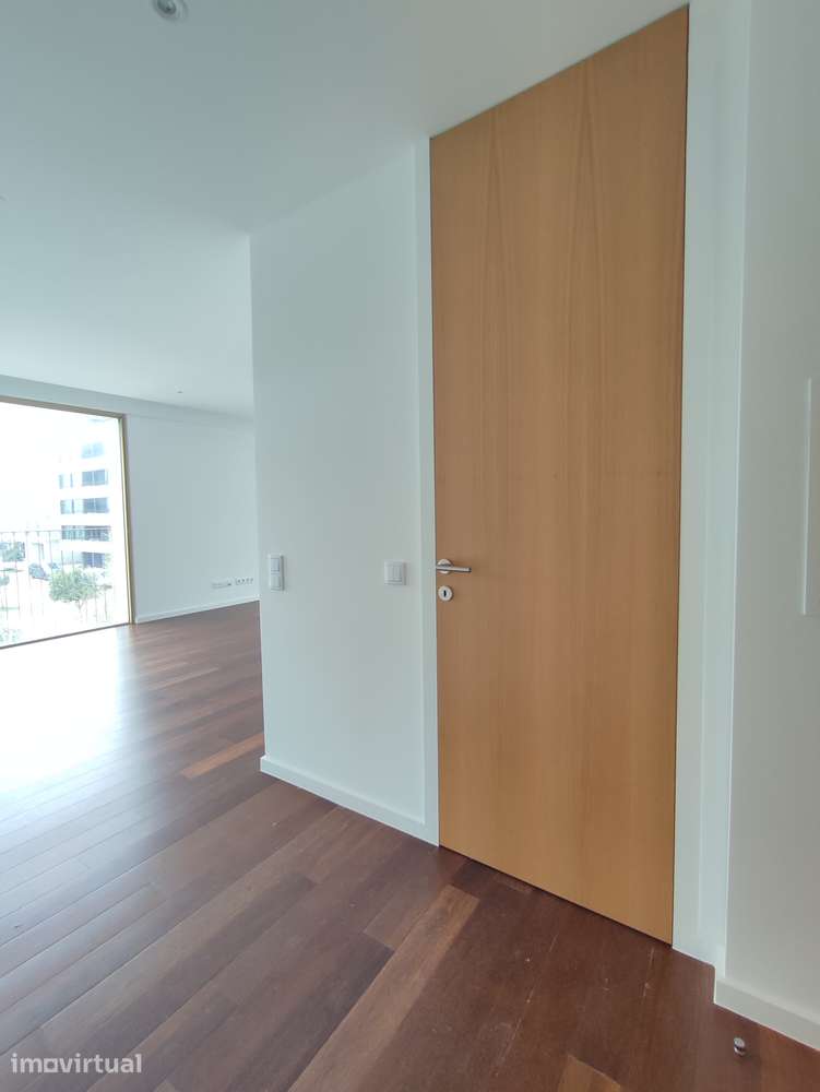 Bom T3 com vistas panorâmicas o que o torna único - Grande imagem: 3/32