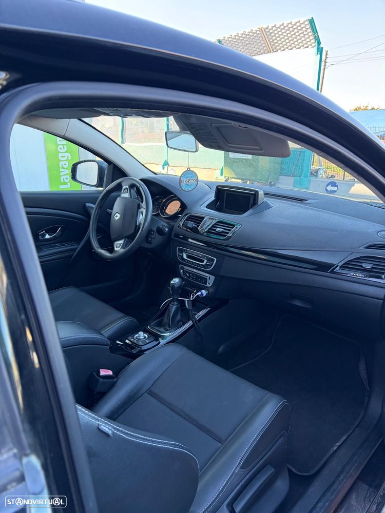 Renault Mégane Coupe Energy dCi 130 FAP Start & Stop Bose Edition - 6