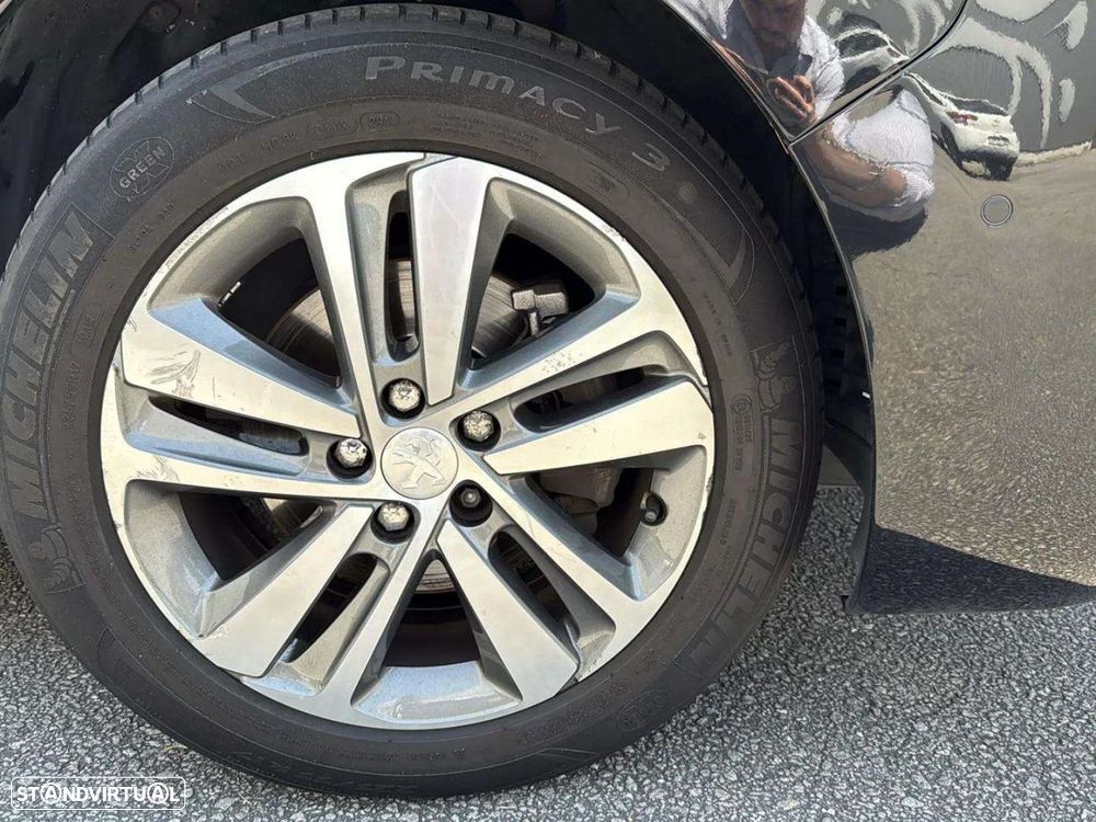 Peugeot Traveller - 16