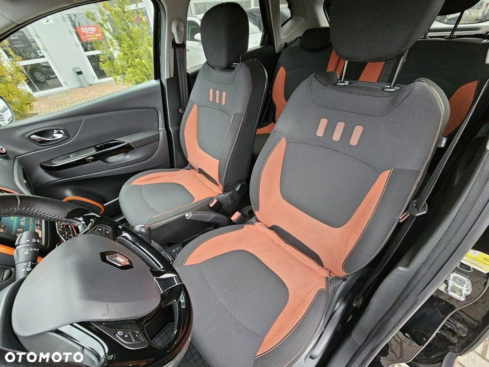 Renault Captur 0.9 Energy TCe Helly Hansen - 23