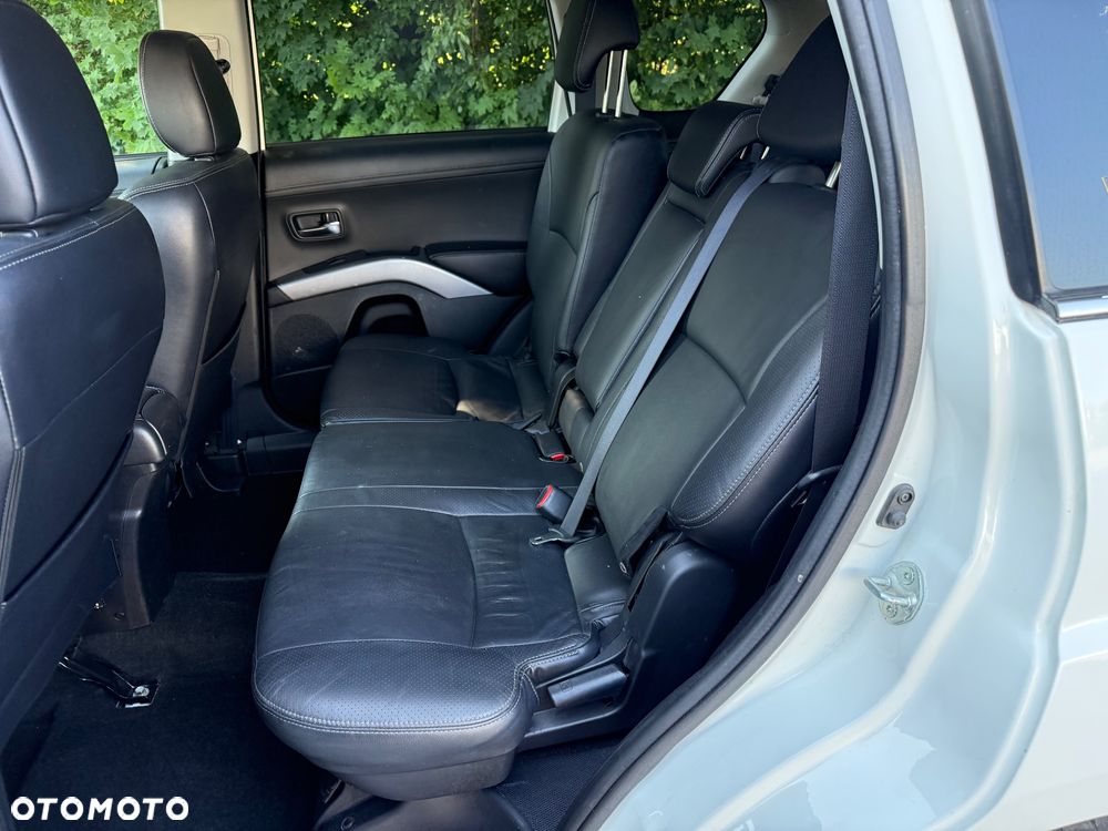 Mitsubishi Outlander 2.4 4WD Invite - 18