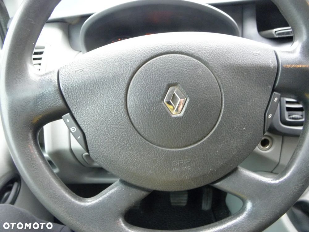 Renault Trafic - 15