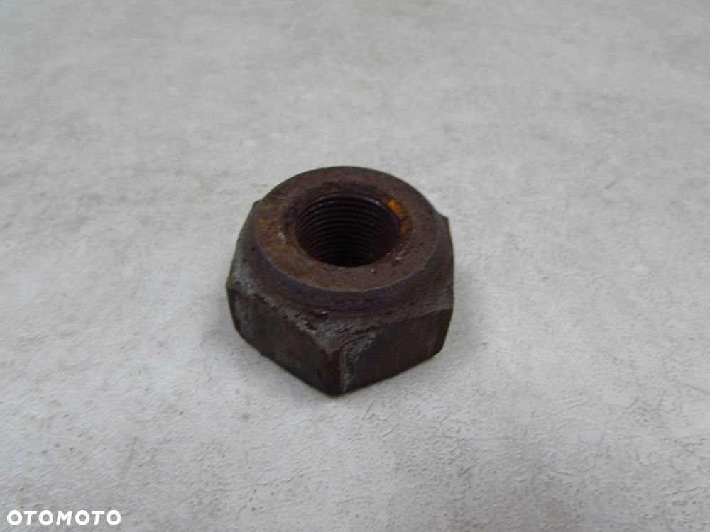 ISUZU NPR NQR NKR N75 SZPILKA NAKRETKA KOLA PRAWY PRZOD 18mm - 2