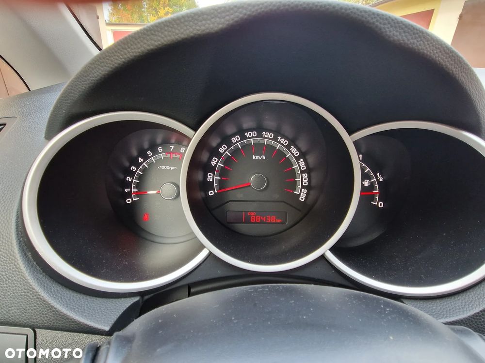 Kia Venga 1.4 M - 9