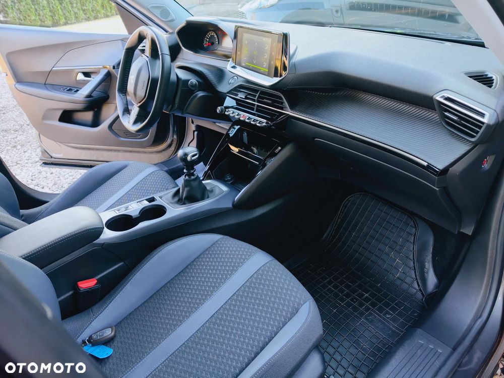 Peugeot 2008 - 4