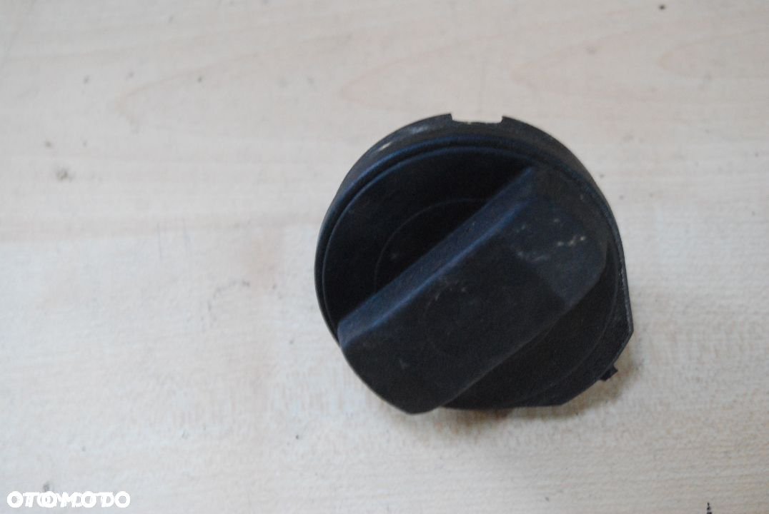 KOREK WLEWU PALIWA 1J0201553C AUDI A4 B6 B7 VW SEAT SKODA 1J0201553T 1J0201553Q - 3