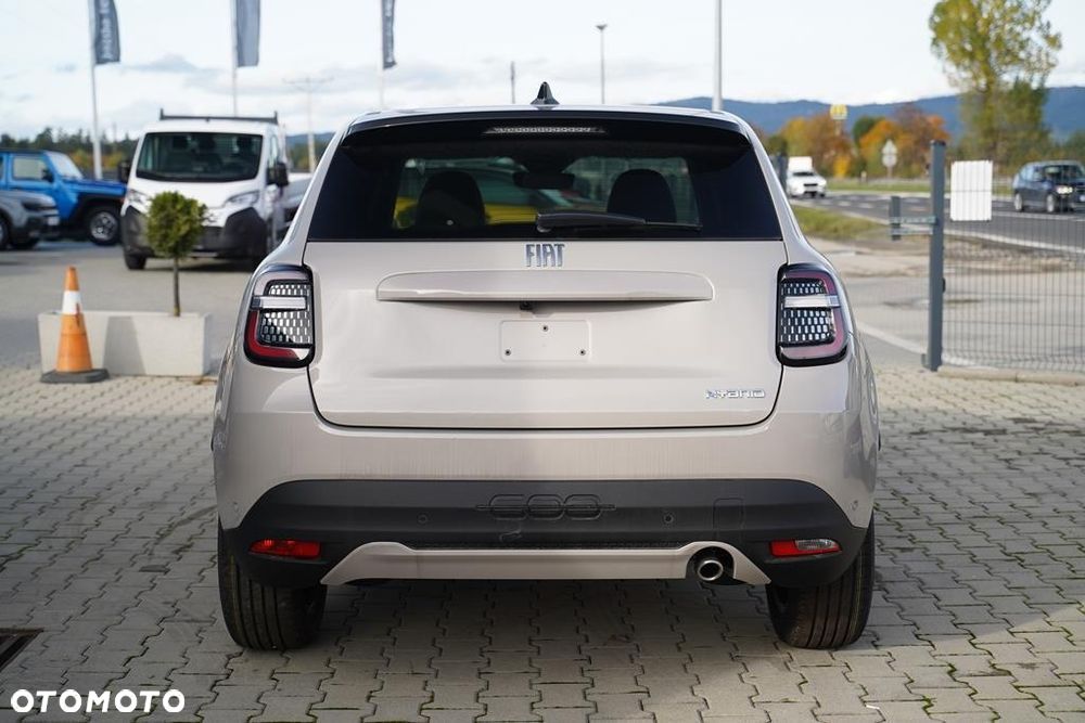 Fiat 600 1.2 Turbo Hybrid La Prima eDCT - 5