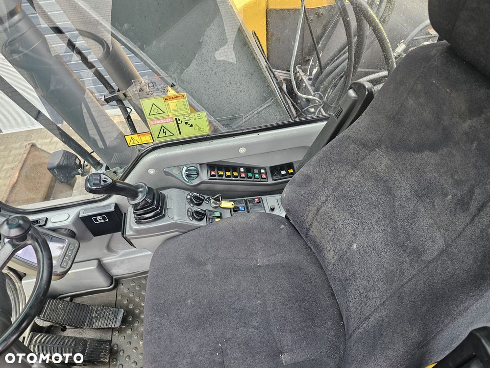 Volvo EW 160B - 10