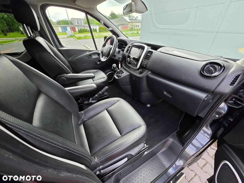 Opel Vivaro L2H1 2,9t Elegance Premium - 23