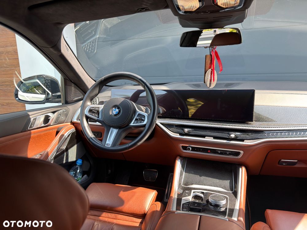 BMW X6 - 16