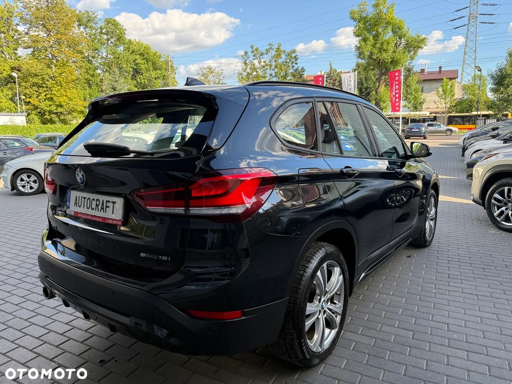 BMW X1 sDrive18i Sport Line - 30