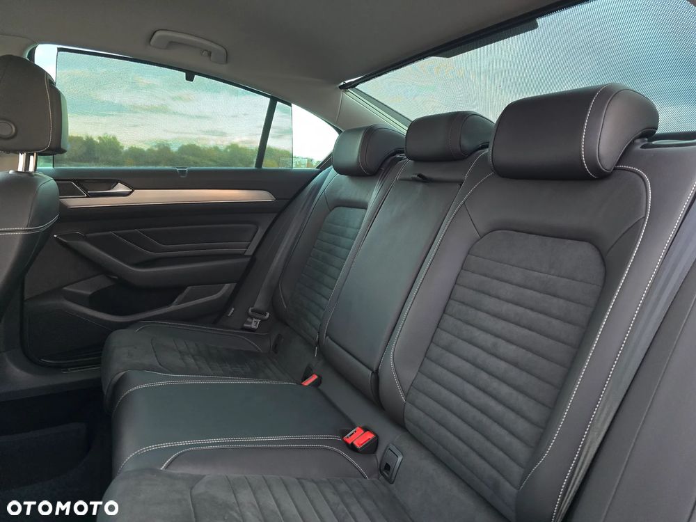Volkswagen Passat 2.0 TSI Elegance DSG - 33
