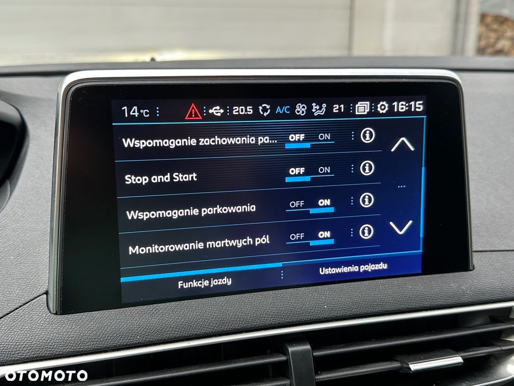 Peugeot 3008 1.5 BlueHDi Allure Pack S&S EAT8 - 17