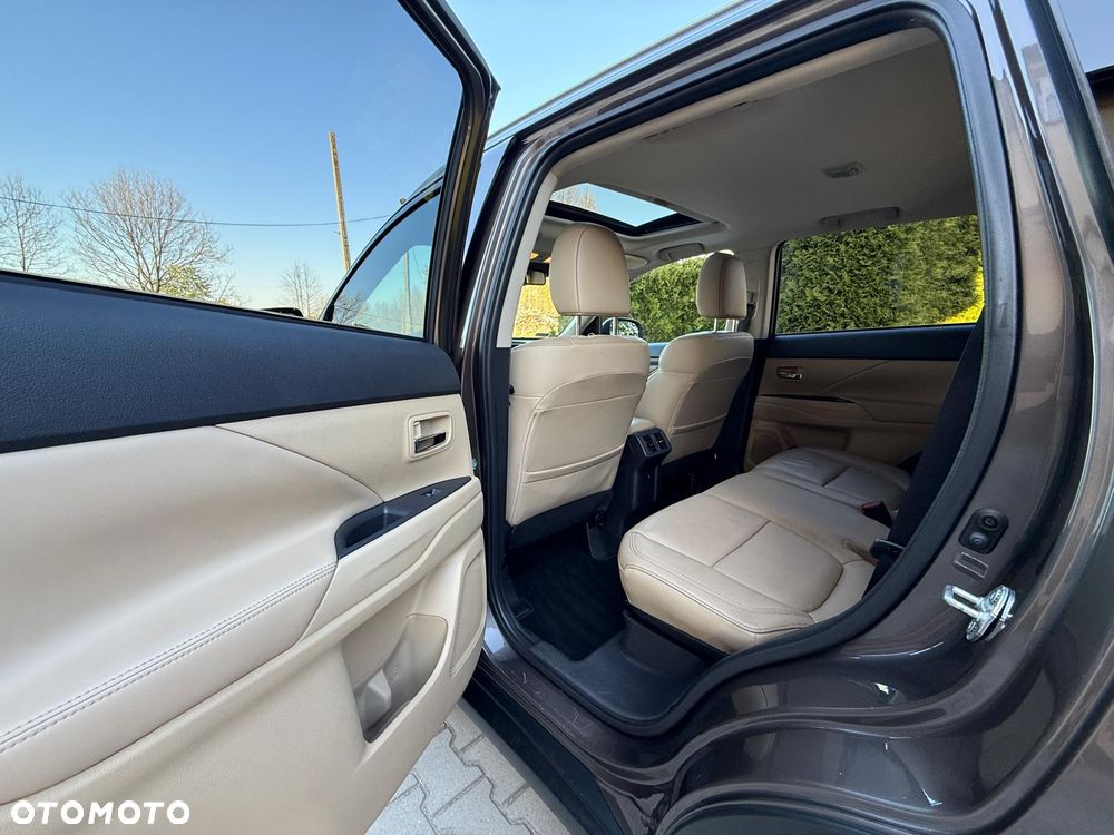 Mitsubishi Outlander 2.0 Intense Comfort 4WD CVT - 12