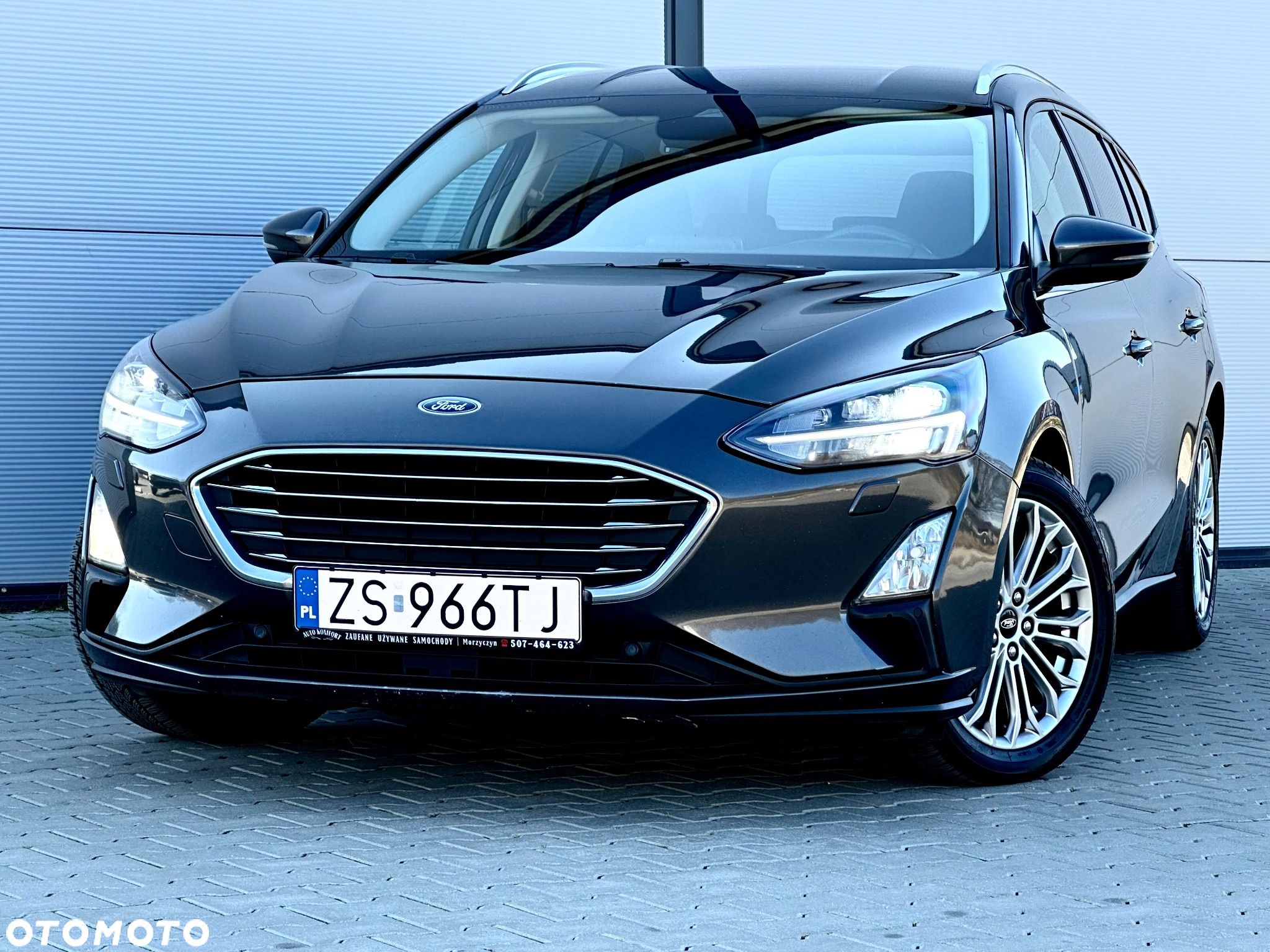 Ford Focus 2.0 EcoBlue Start-Stopp-System TITANIUM - 1