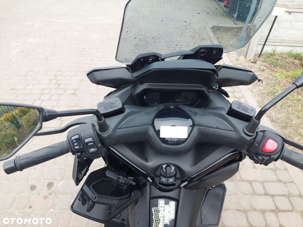 Yamaha X-max - 13