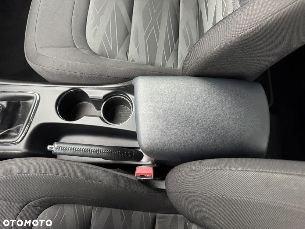 Kia Ceed 1.4 CVVT Dream Team Edition - 20