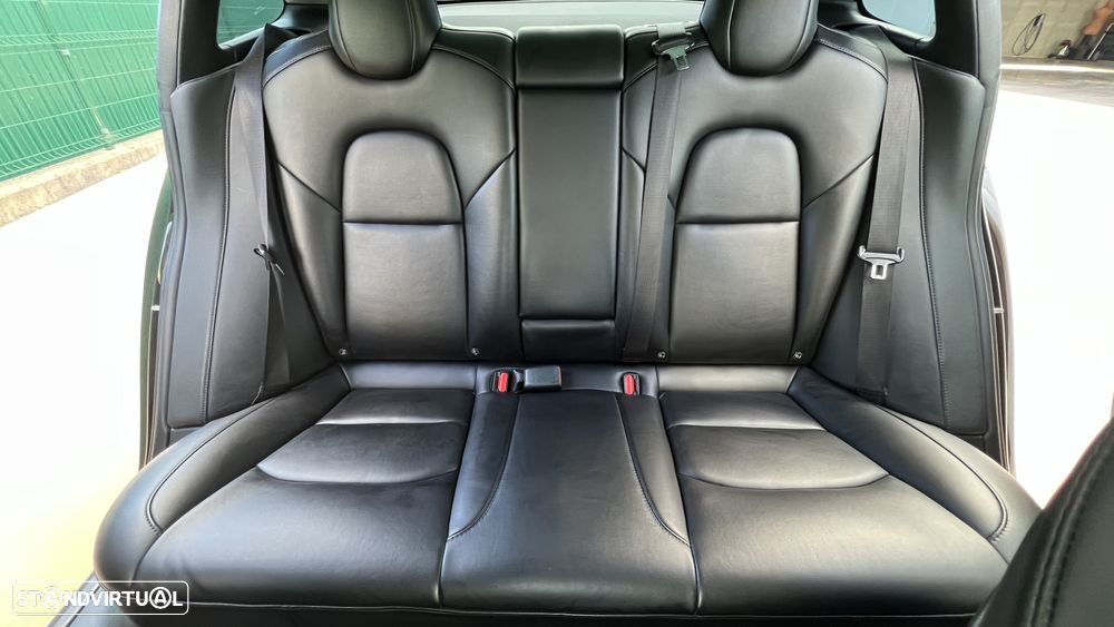 Tesla Model 3 Long-Range Dual Motor AWD - 48