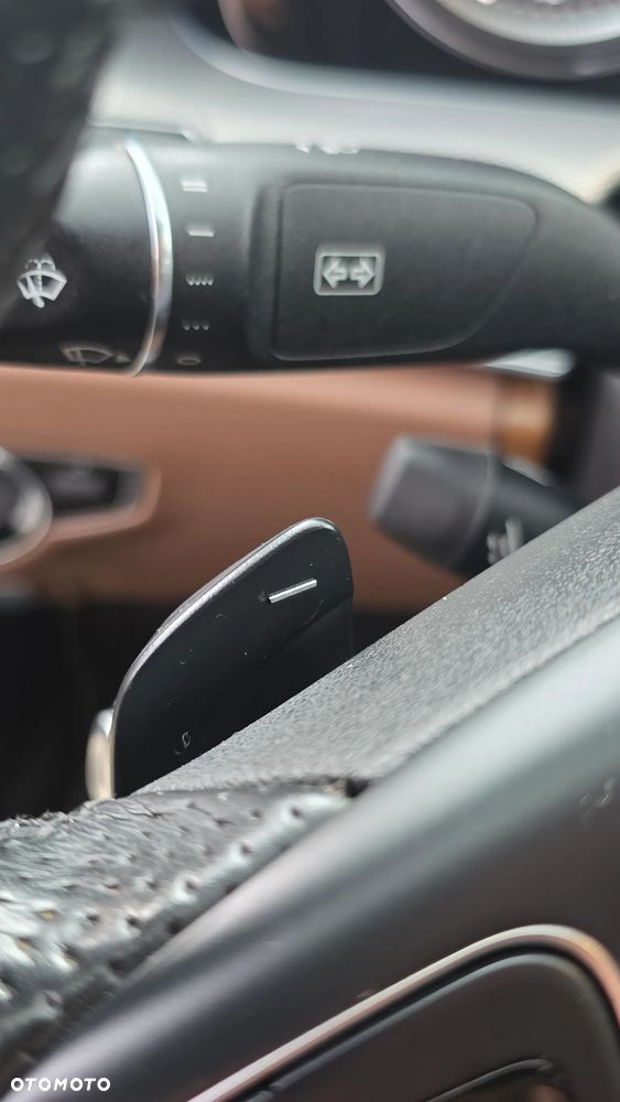 Mercedes-Benz Klasa E 220 d 4-Matic 9G-TRONIC - 24