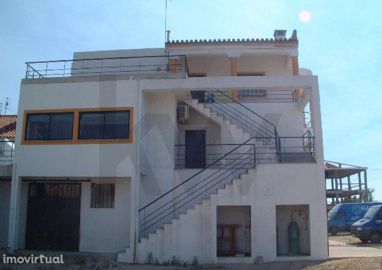 Moradia/Prédio com 3 Pisos, Ponte de Sor - Grande imagem: 4/34