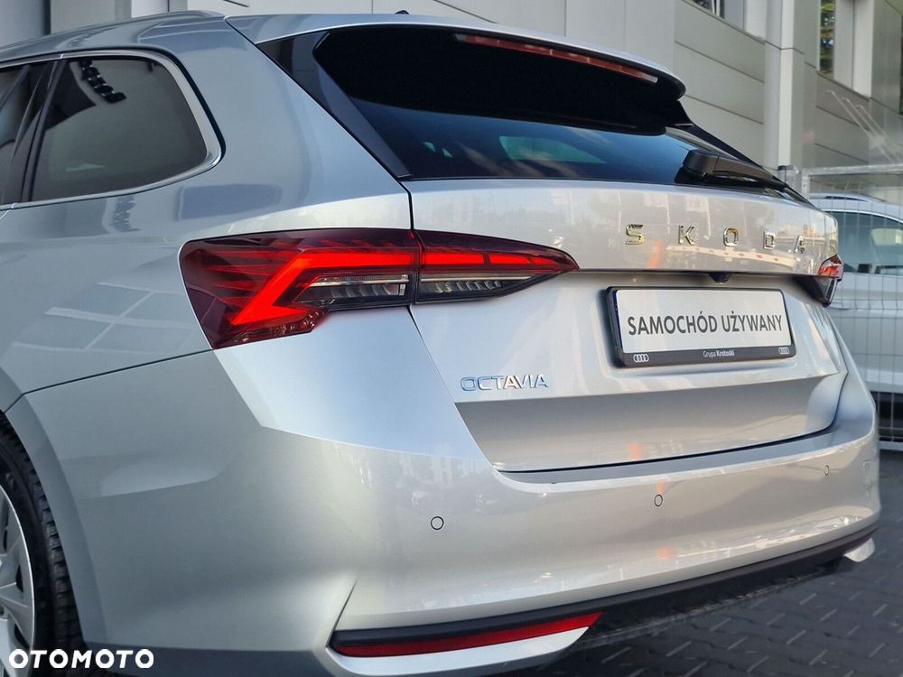 Skoda Octavia 1.5 TSI mHEV Selection DSG - 25