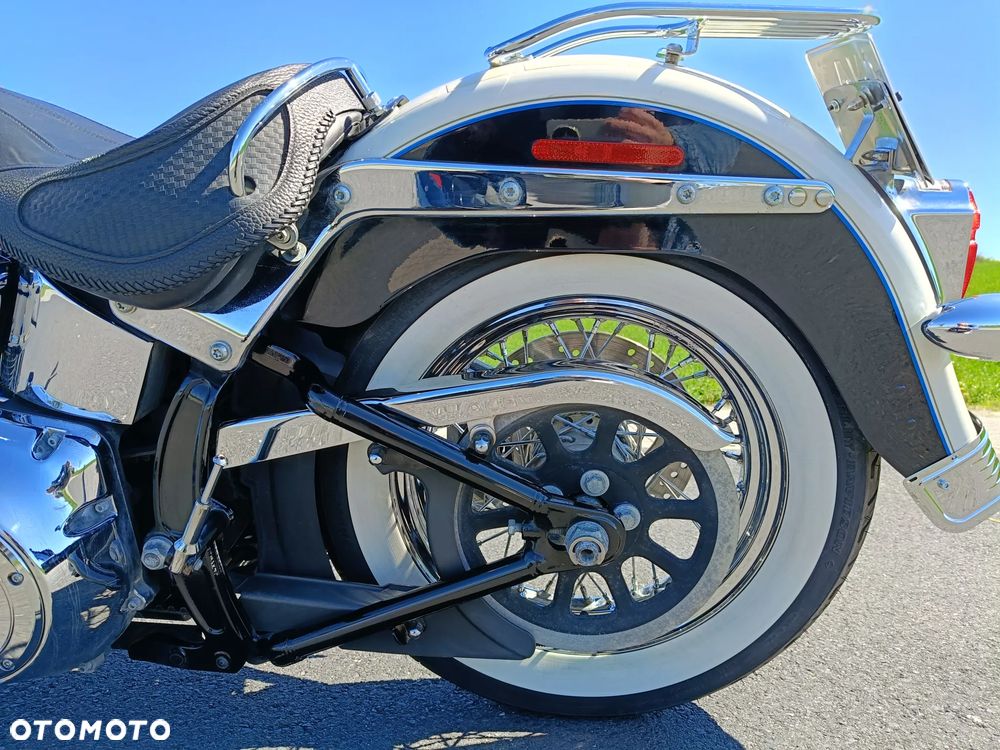 Harley-Davidson Softail Deluxe - 15