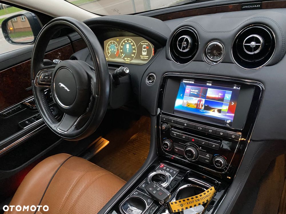 Jaguar XJ 3.0 T Premium Luxury - 15
