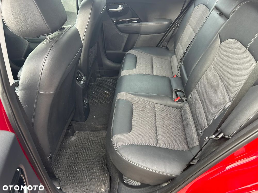 Kia Niro 1.6 GDI Hybrid L - 12