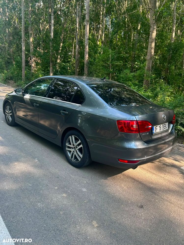 Volkswagen Jetta 1.6 TDI DPF Comfortline - 6