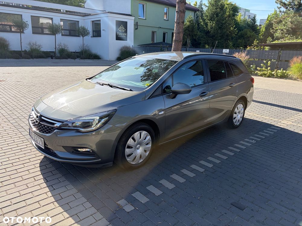 Opel Astra 1.6 CDTI Enjoy - 1