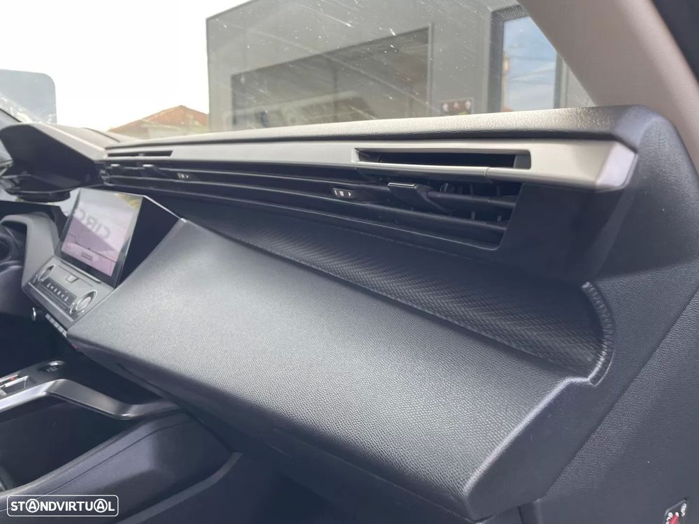 Peugeot 308 1.2 PureTech Allure Full LED EAT8 - 38