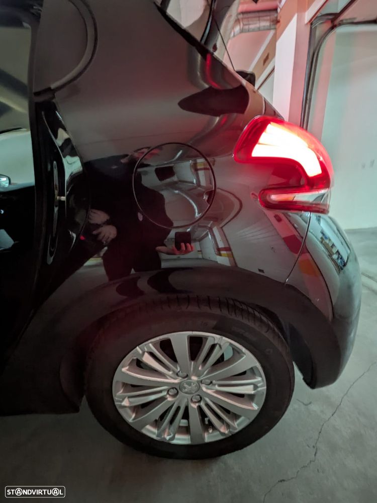 Peugeot 208 1.2 PureTech Active - 9