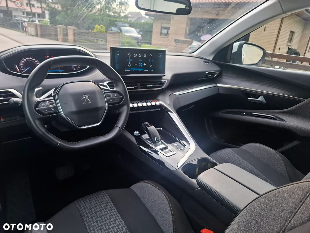 Peugeot 3008 1.2 PureTech Active Pack S&S EAT8 - 7