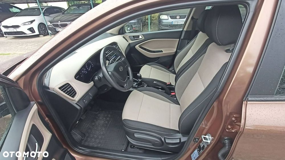 Hyundai i20 1.2 Select - 36