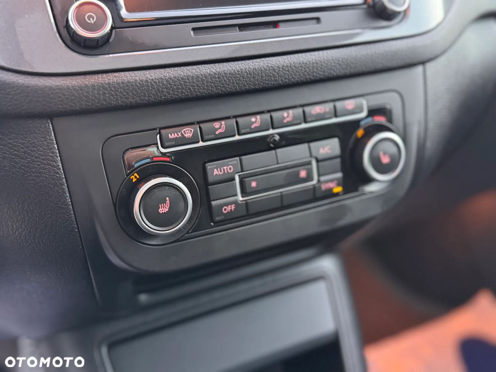 Volkswagen Tiguan 2.0 TDI 4Mot Perfectline R-Style - 23