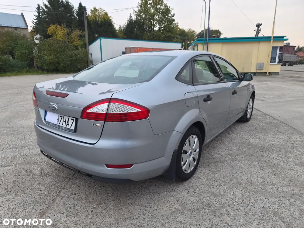 Ford Mondeo 1.8 TDCi Titanium - 4