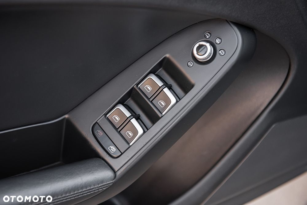 Audi A4 Avant 2.0 TDI DPF S line Sportpaket - 15