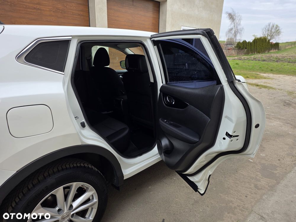 Nissan Qashqai 1.2 DIG-T Acenta EU6 - 12