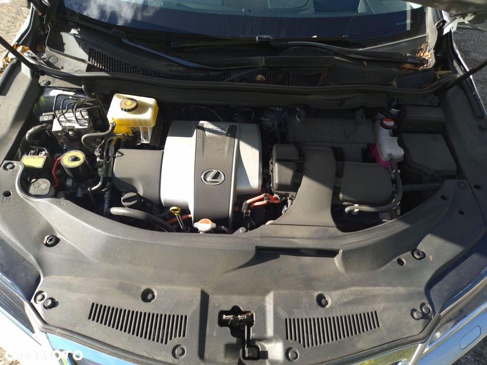 Lexus RX 450h (hybrid) - 16