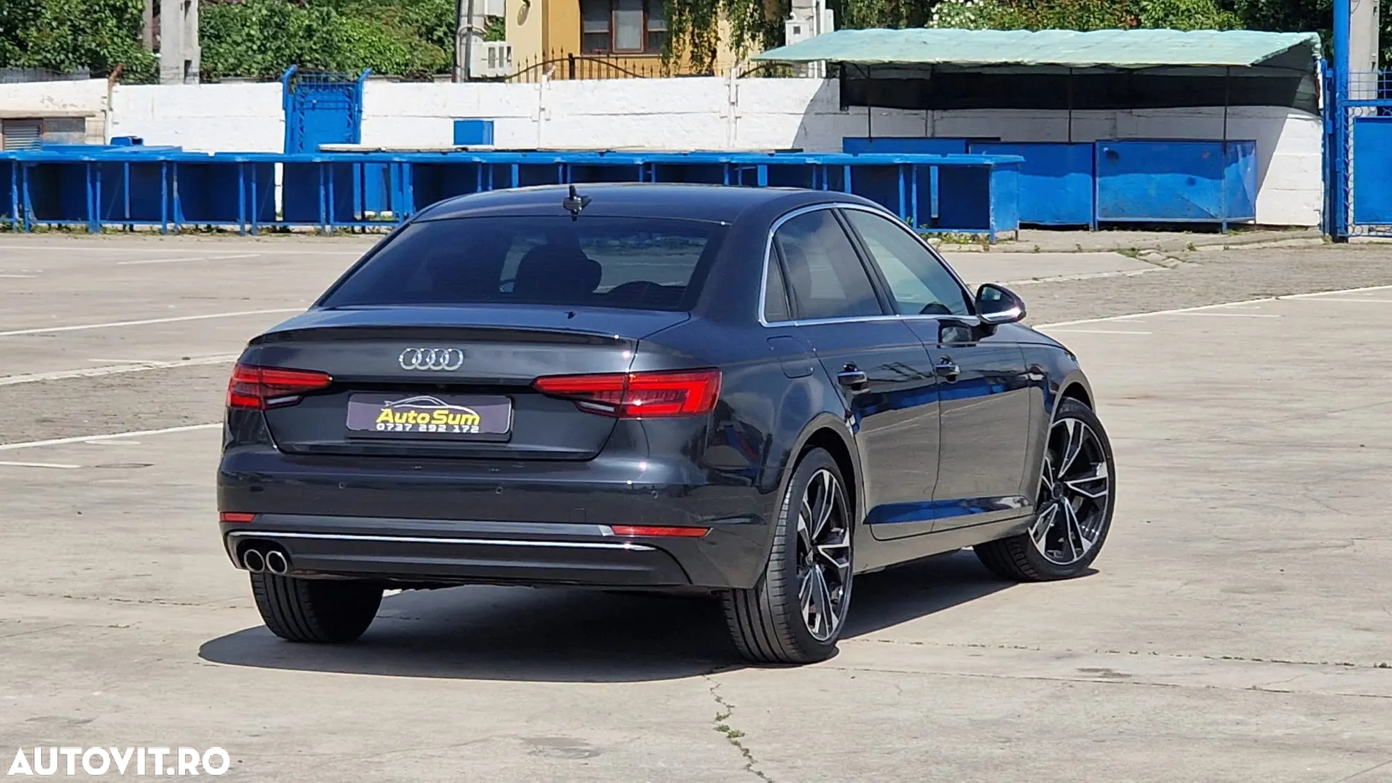 Audi A4 - 4
