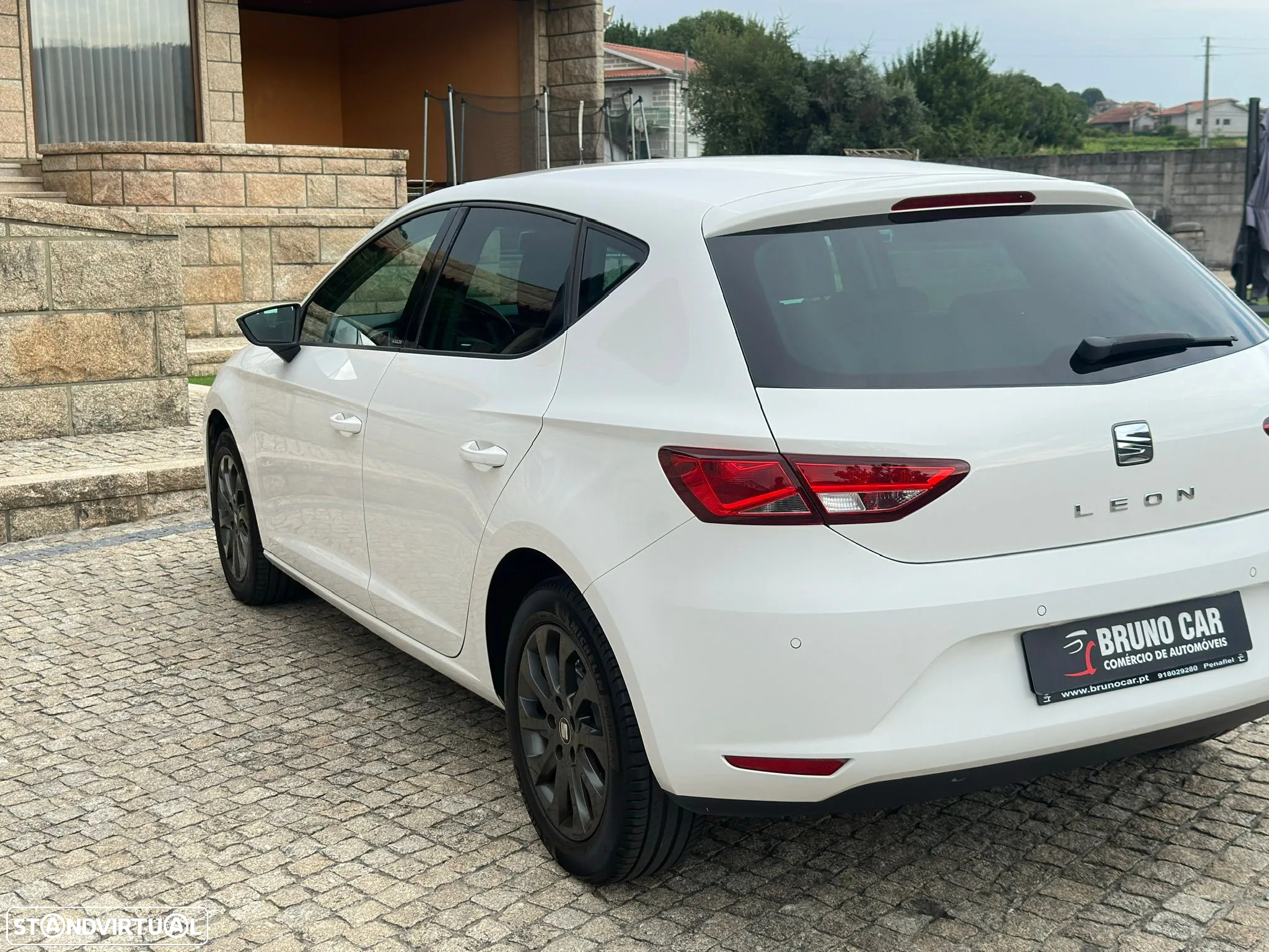 SEAT Leon 1.6 TDI E.Style by Sport - 18