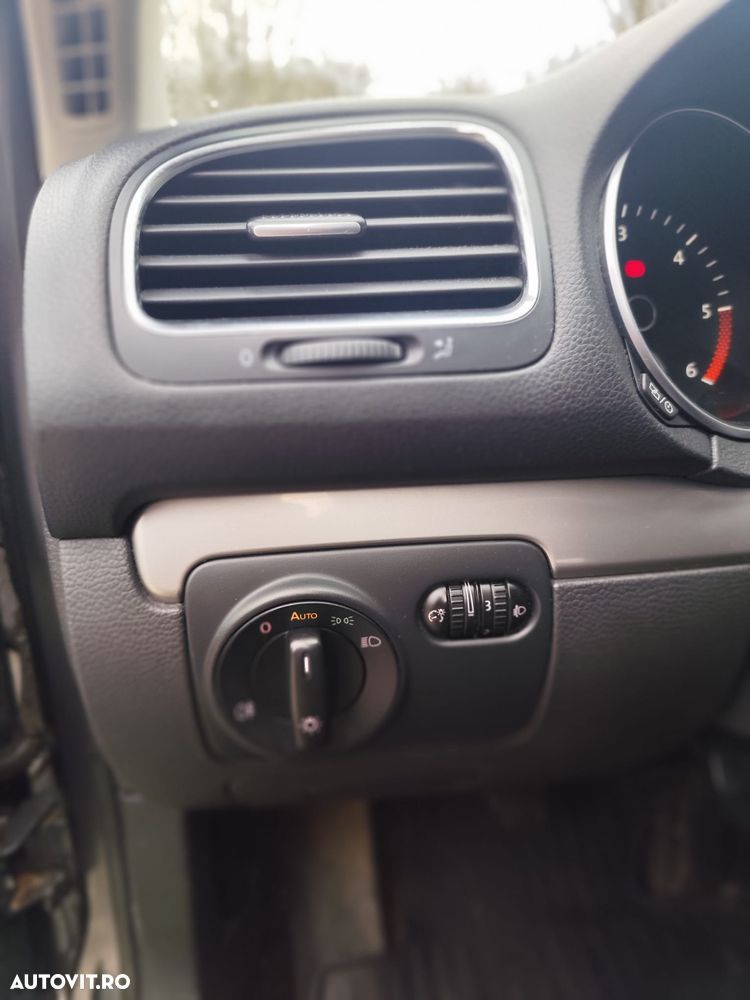 Volkswagen Golf 1.6 TDI DPF Trendline - 14