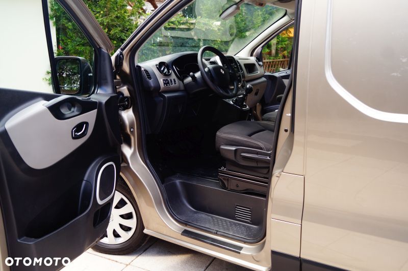 Renault Trafic DCI Long Salon Pl Bogata Opcja Faktura Vat 23% - 10